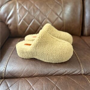 Simon Miller Bubble Clog